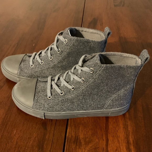 Joe Fresh Boys Grey Wool Blend Hi-Top Sneakers, size 5 - Picture 1 of 6